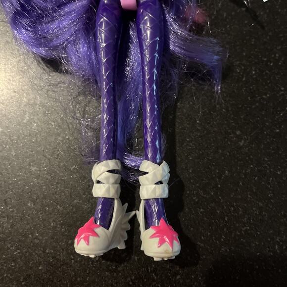 My Little Pony Equestria Girls Rainbow Rocks Twilight Sparkle Rainbow Dolls - Picture 2 of 10